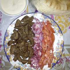 شاورما لحم 🥩🍅🧅😋-レシピのメイン写真