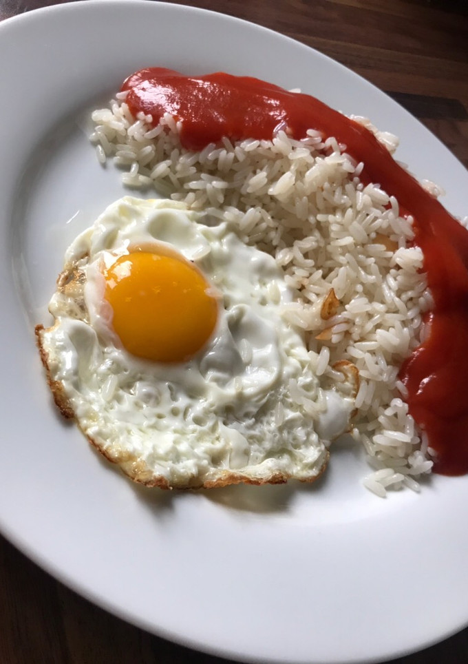 Una foto de Arroz a la cubana