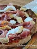 Pizza base rossa con carciofini, stracciatella e speck - SG