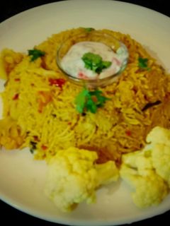 காலிஃலவர் பிரியாணி(cauliflower biryani recipe in tamil) செய்முறை முக்கிய புகைப்படம்