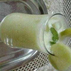 A picture of Musk melon mocktail.