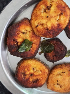 வாழைக்காய் டோஸ்ட் (Vaazhaikaai toast recipe in tamil) செய்முறை முக்கிய புகைப்படம்
