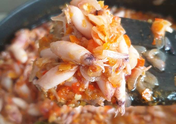 Bagaimana Membuat Sambal baby cumi asin gamang dibuat, Enak