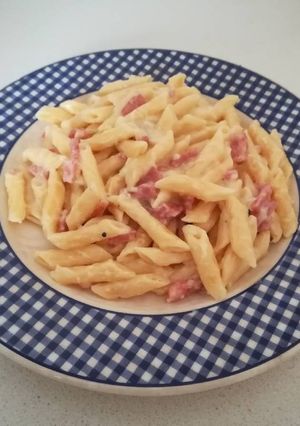 Una foto de Macarrones a la carbonara (Olla Gm G)