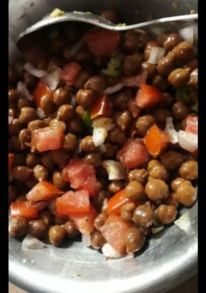 चने की चाट (chane ki chaat recipe in Hindi) रेसिपी मुख्य फोटो