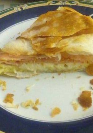 Una foto de Tarta de jamón y queso