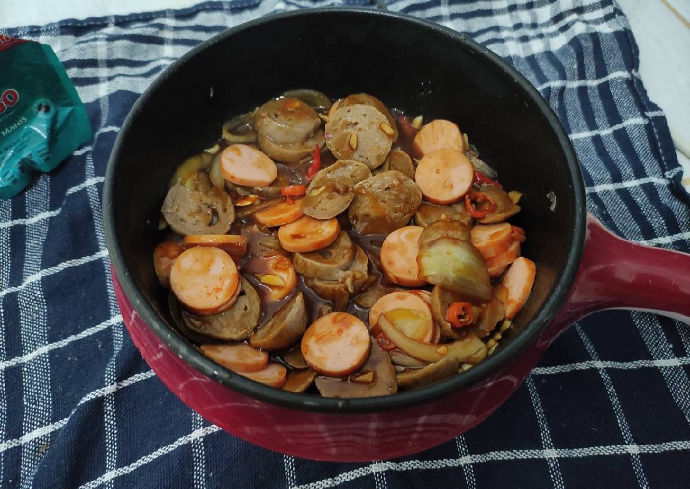 Bakso sosis pedas manis