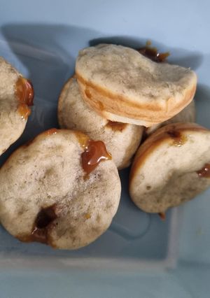 Una foto de Muffins de banana con dulce de leche