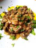 Petto di Pollo Grigliato in Salsa di Funghi
