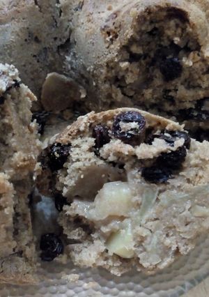 Una foto de Budín de manzanas y pasas, integral y vegano