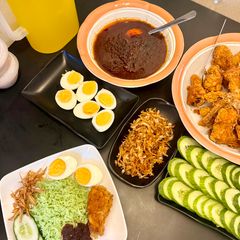 A picture of Pandan Nasi Lemak (Screwpine).