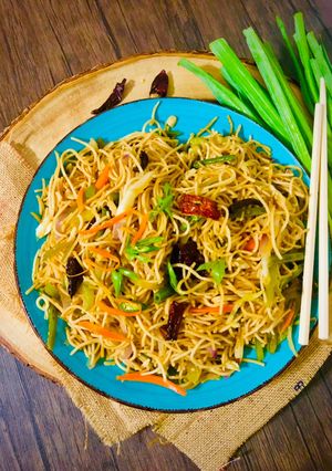 A picture of Chilly Garlic Noodles.