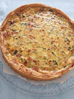 Una foto de Quiche de calabacín y bacon con o sin Thermomix