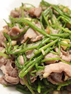 【厚生廚房】水蓮炒肉絲 的食譜成品照片