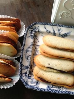 Classic Milano Orange Chocolate Cookies-手工經典的橘橙香米蘭諾巧克力餅乾❤!! 的食譜成品照片