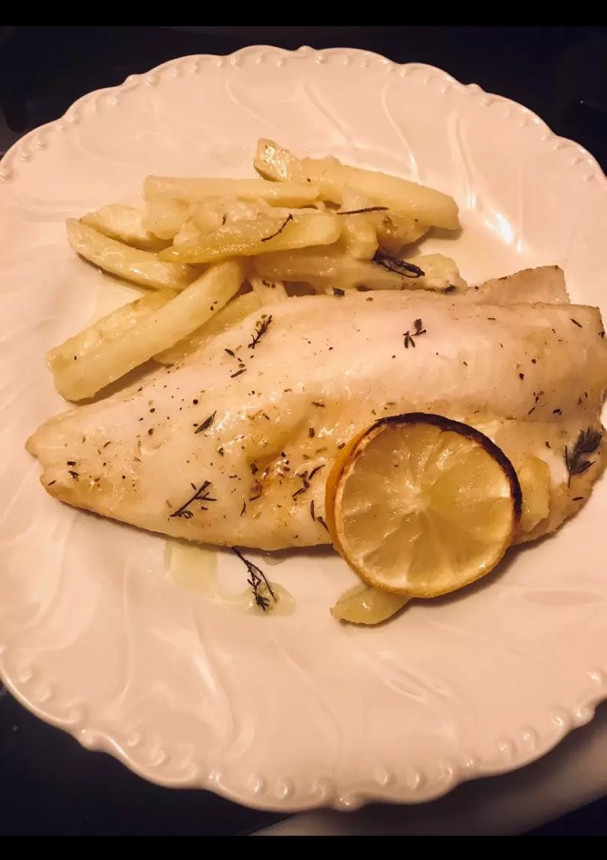 Una foto de Merluza, simplemente al horno