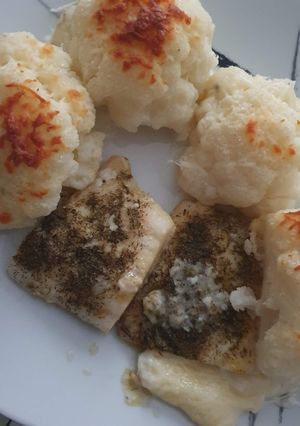 Una foto de Bacalao al eneldo con coliflor gratinada