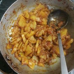 A picture of Aloo (potato) ki sbji.
