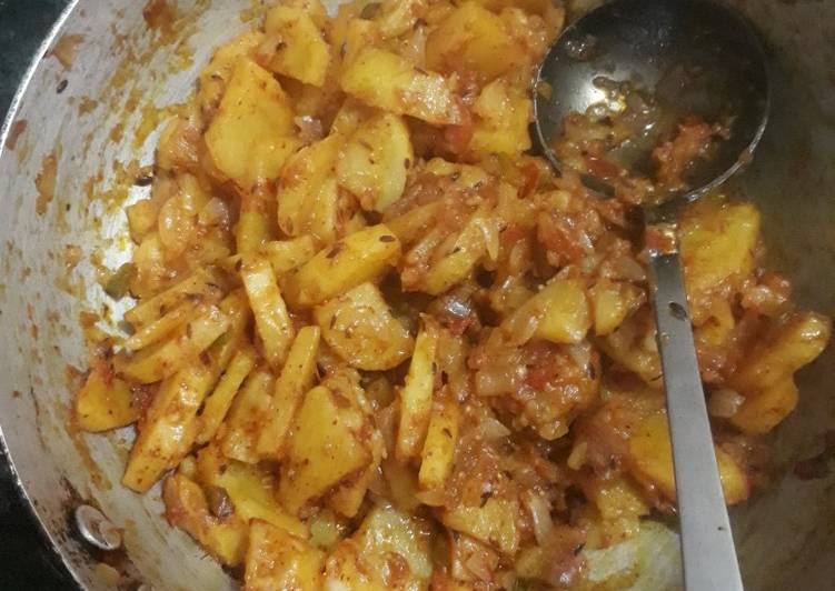 Steps to Make Ultimate Aloo (potato) ki sbji