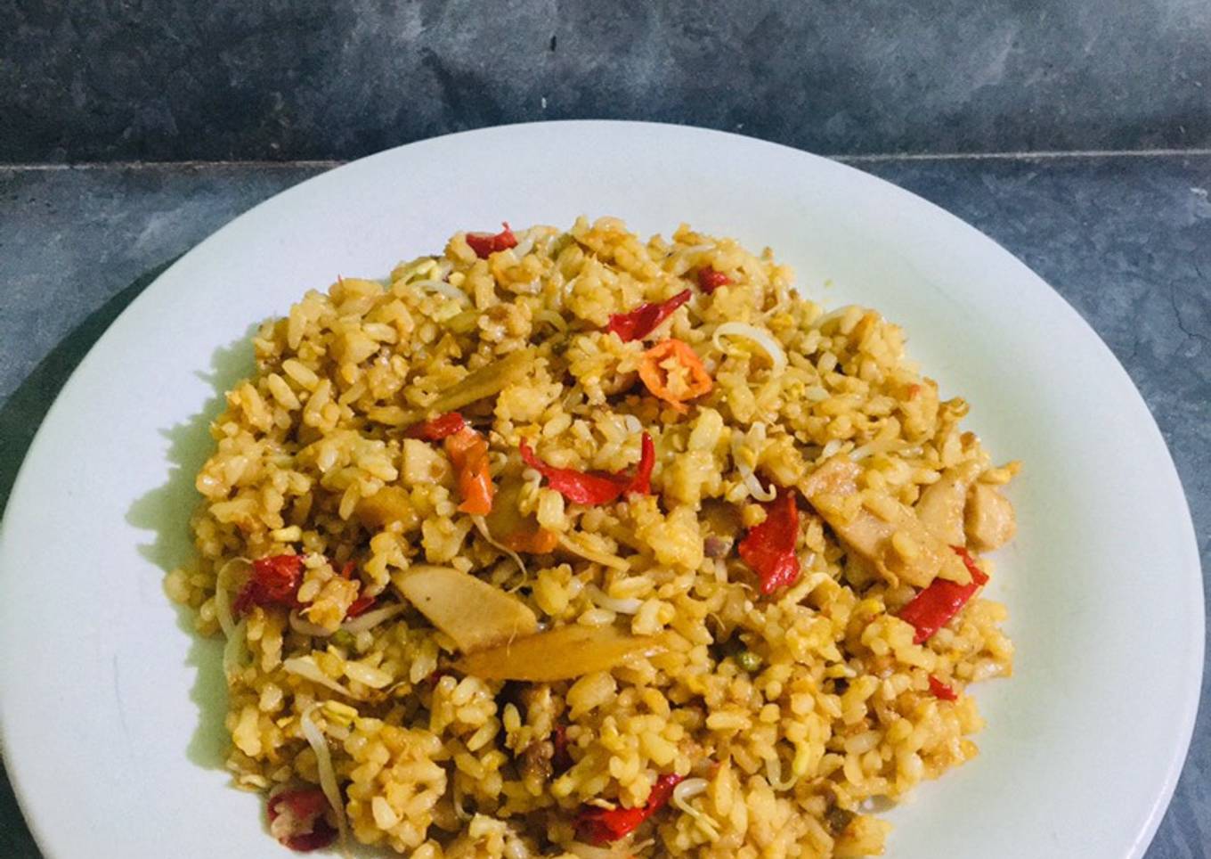 Nasi Goreng Sosis Tauge