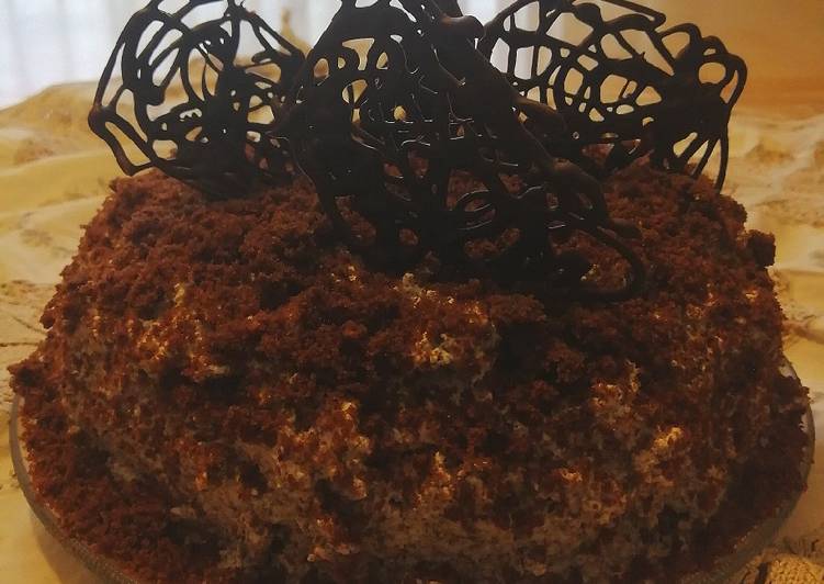 Simple Way to Prepare Veloce Delirio al cioccolato (mousse,sponge cake e decorazioni 3 in 1)