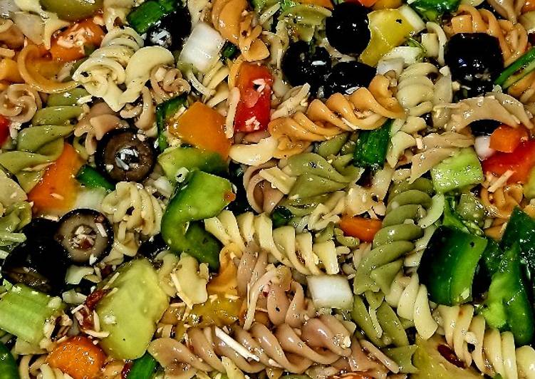 Mike's Chilly Springtime Greek Inspired Garden Salad Mike's Chilly Springtime Greek Inspired Garden Salad