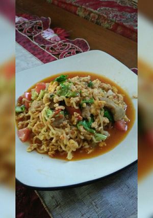 Foto resep Mie (Instan) Nyemek