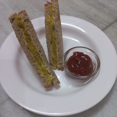 A picture of Cheesy Potato Sandwich.
