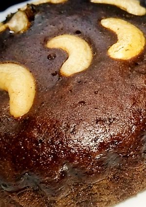 A picture of Bournvita Biscuit Cake.