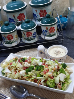 عکسی از دستور سالاد کلم بروکلی🥦🥦