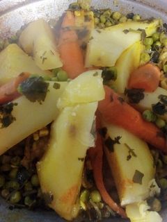 Una foto de Tajine de ternera y verduras