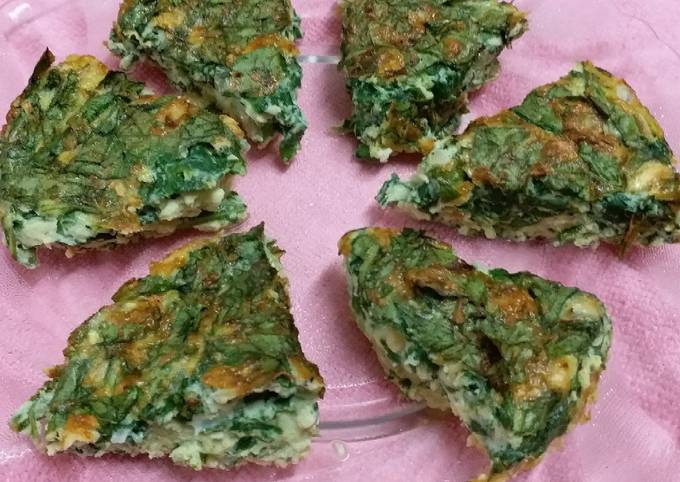 Crustless Spinach Egg Cheese Pie