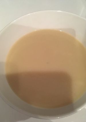 Una foto de Crema de corazón de alcachofa