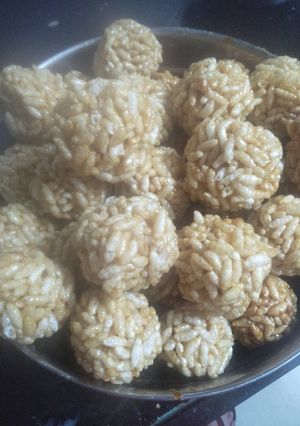 મમરાના લાડુ (Mamara Ladoo Recipe In Gujarati) રેસીપી મુખ્ય ફોટો