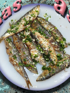 Una foto de Sardinas asadas