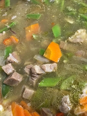 Langkah Mudah untuk Menyiapkan Resep Sop daging sapi dan sayuran Anti Ribet, Bisa Manjain Lidah