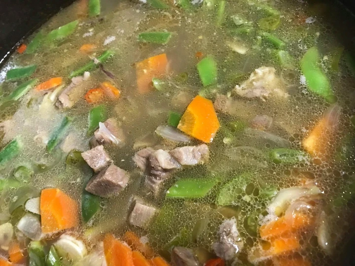 Langkah Mudah untuk Menyiapkan Resep Sop daging sapi dan sayuran Anti Ribet, Bisa Manjain Lidah