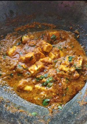 A picture of Paneer Masala.