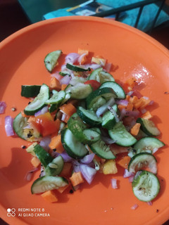 சாலட்(salad recipe in tamil) செய்முறை முக்கிய புகைப்படம்