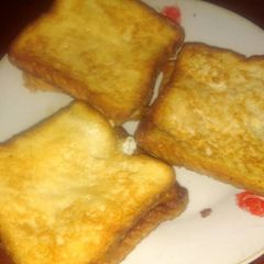 A picture of Egg Toaste.