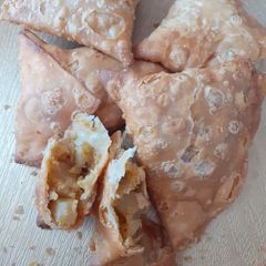 A picture of Punjabi potato samosa.