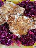 Pesce spada alle mandorle con insalata di cavolo