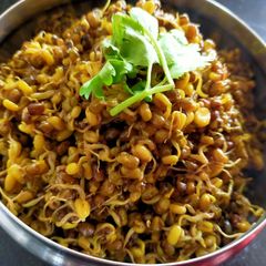 A picture of Green Gram Sprouts.