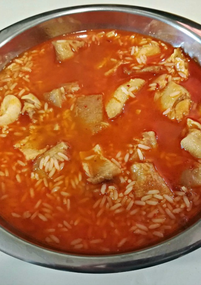 Una foto de Morro de cerdo con arroz