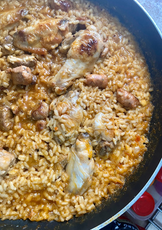 Una foto de Arroz con carne