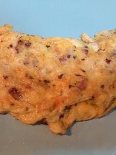 Una foto de Tortilla con bacon y queso