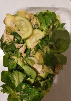 A picture of Salmon Avocado Salad.