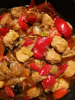 Una foto de Wok de pavo con verduras 🦃