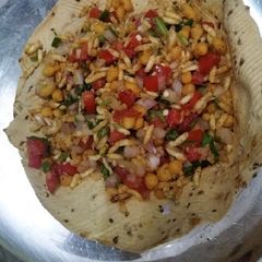 A picture of Papad Bhel.