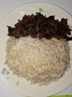 A picture of Vegetable sauce with pasta.
